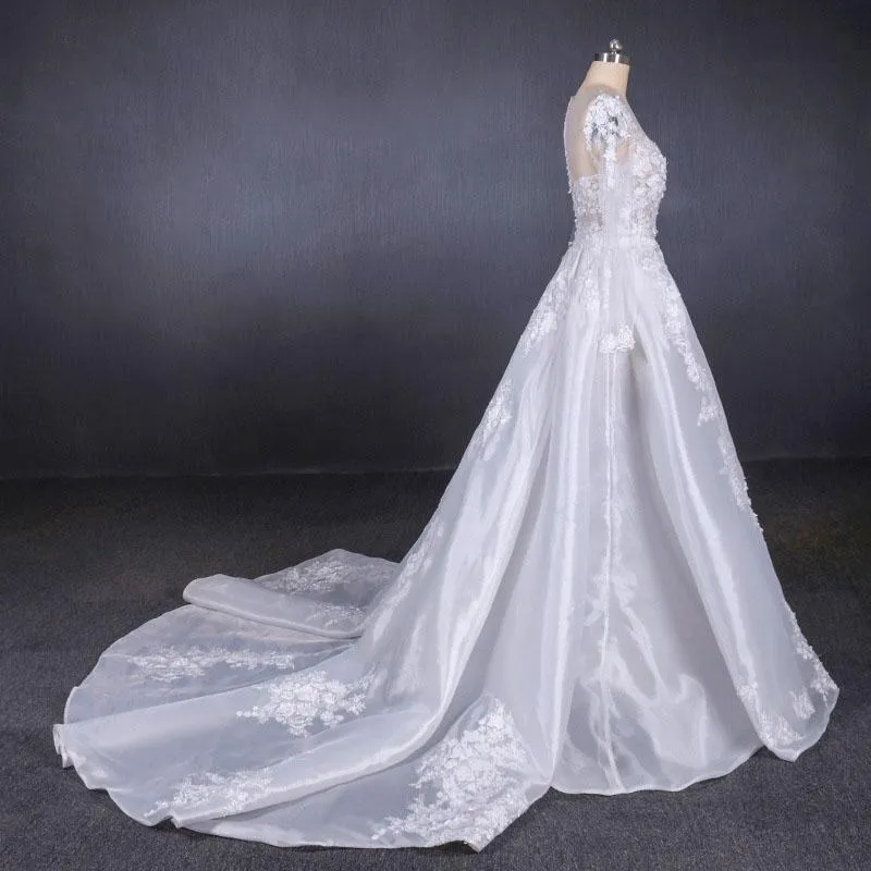 Gorgeous Long Sleeves Sweetheart Wedding Dress, Whit Bridal Dresses with Applique UQ2291