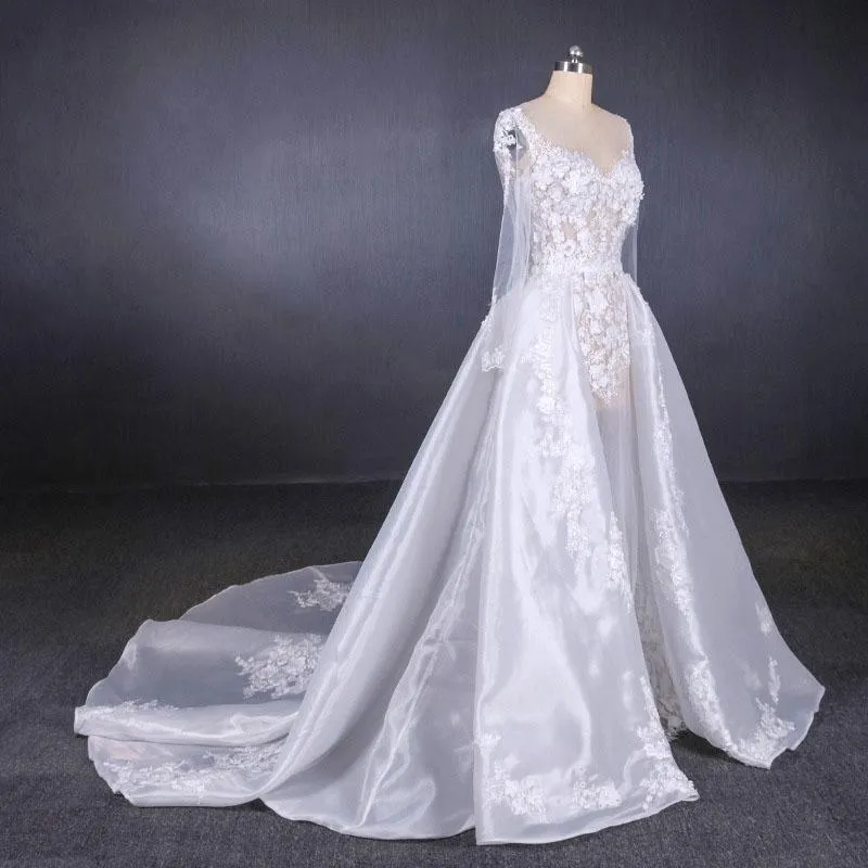 Gorgeous Long Sleeves Sweetheart Wedding Dress, Whit Bridal Dresses with Applique UQ2291