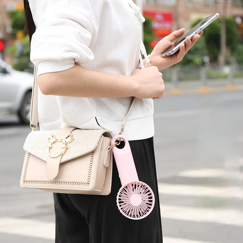 Mini fan hanging neck holding f8usb outdoor mountaineering buckle desktop students wind mute convenient